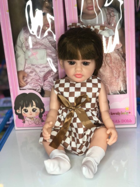 عروسه سيليكون