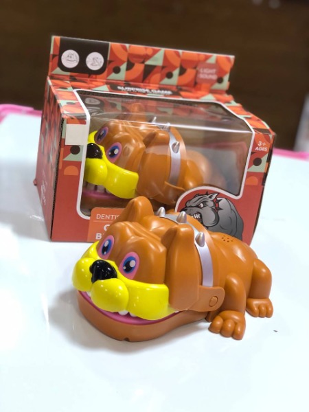 كلب عضاض صوت ونور